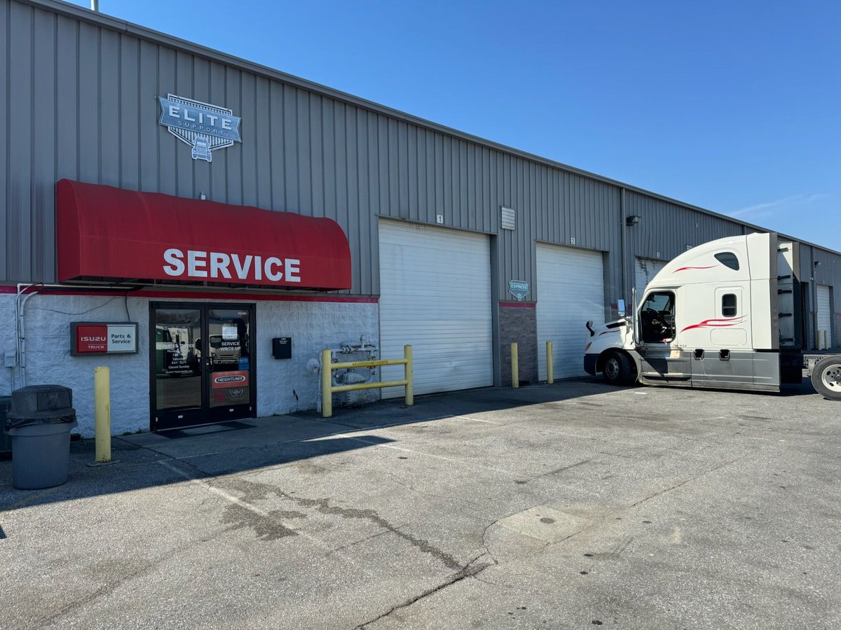 Here in Kingsport, we are a proud Elite Support dealer that can work on your Freightliners, Western Stars, Isuzu and Custom Chassis RVs. We work hard to keep your trucks running smoothly and efficiently. 
velocitytruckcenters.com/location/kings…