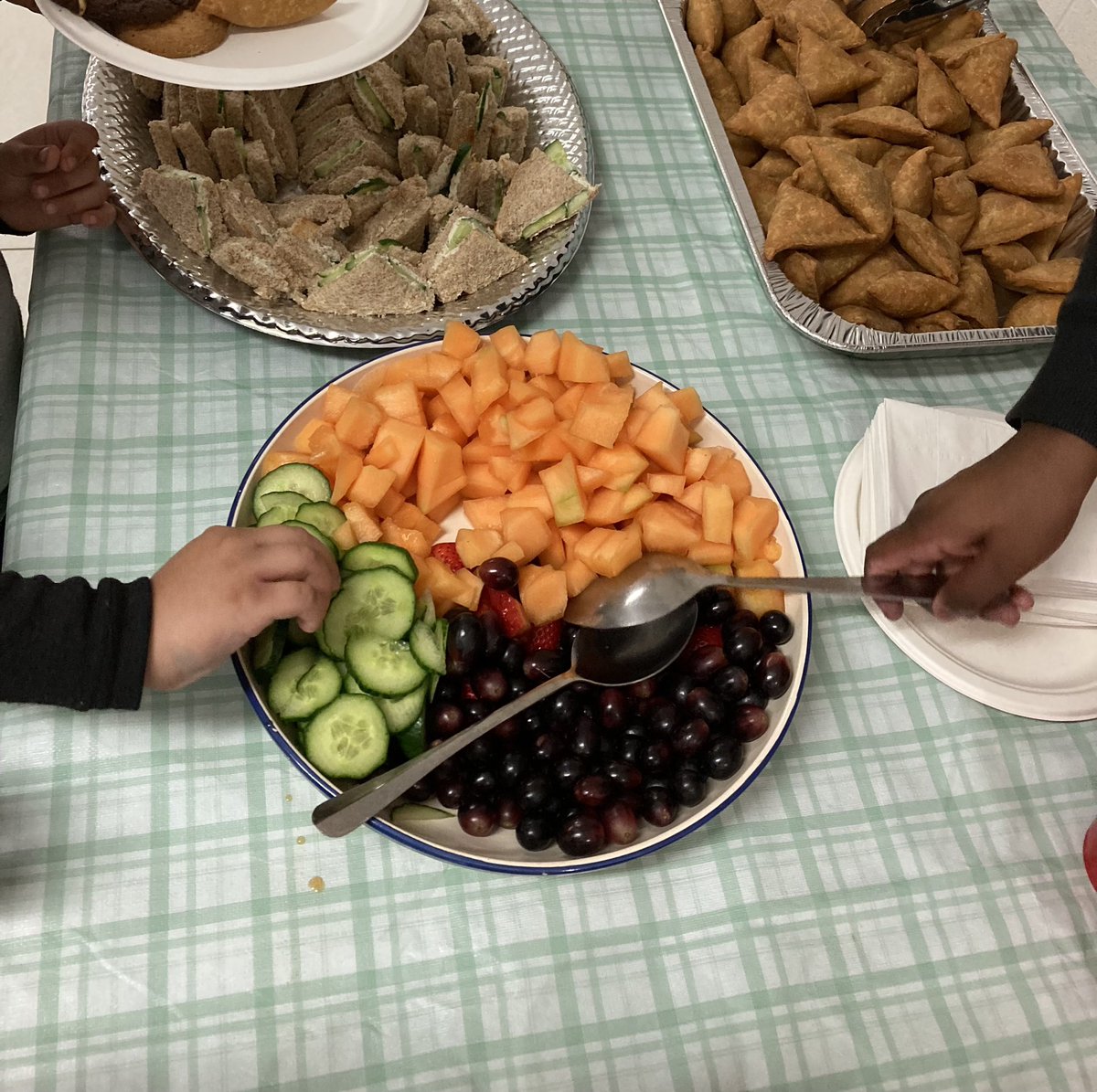 Learning about healthy eating during our last Grandparents Club event with @regionofpeel Public Health Nurse Purba. The kids were quite proud of the sandwiches they made!