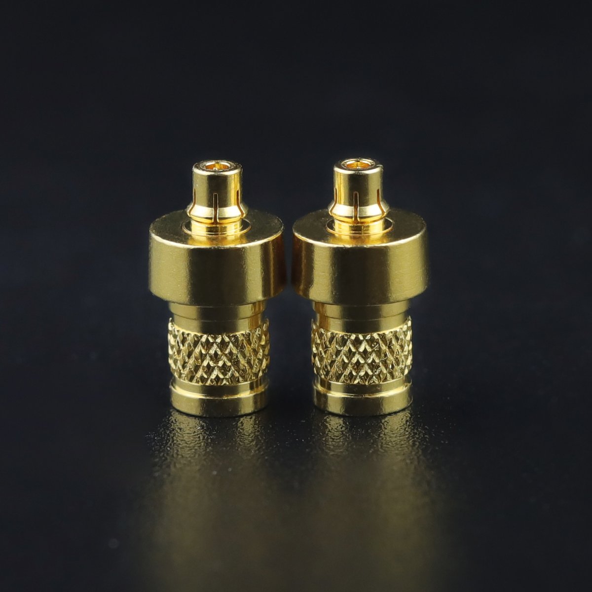 cooyin_audio's tweet photo. 新商品発売  

早速ですが新商品を紹介させていたできます。
 今回発売する商品は金属コネクターです。
 イヤホン側は0.78 2pin、A2DC、EAR、IE40PRO、IE500、IE900、IPX、M9あります。ケーブル側はMMCXです。
詳細はこちらhttps://t.co/zqERbX6MWt
#cooyin_audio新商品発売 https://t.co/PGMWD6EytG