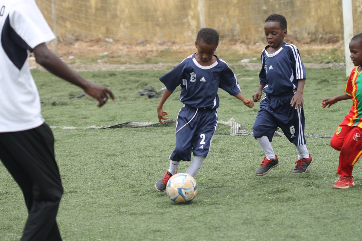 babaalfa1's tweet photo. Opposition au sein du Jardin d'enfants des Futurs Footballeurs ⚽️ de Guinée !!! https://t.co/gX1HRxKlVJ