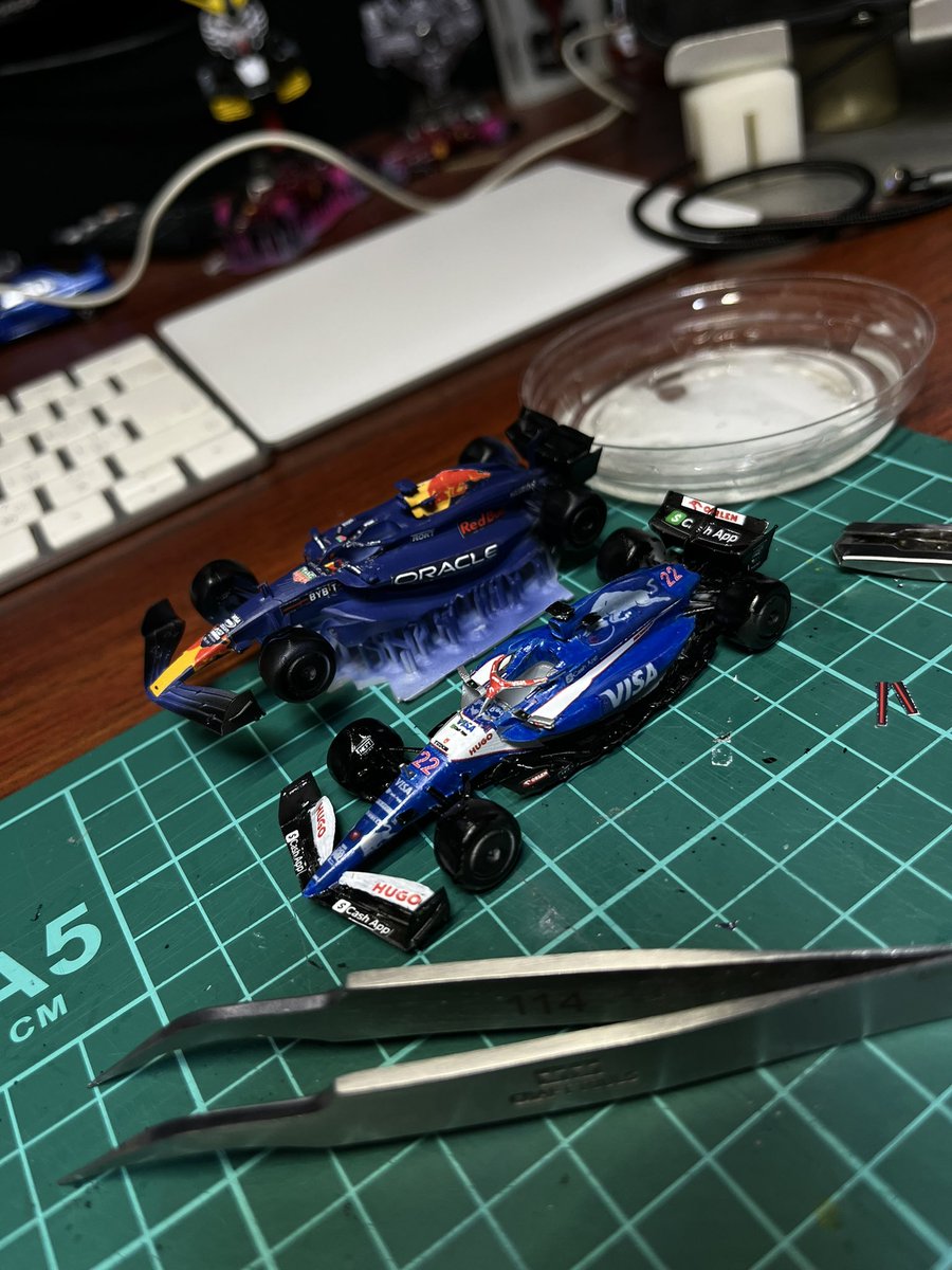 ma9593's tweet photo. RB20も微調整がいりますな。 #f1 #redbullracing #AlphaTauri #f164 #164scale #miniaturecar #3dcg #blender  #3dprinting #vcarb01 #rb20 #maxverstappen #checoperez #danielricciardo #yukitunoda  #iwasaayumu #f1jp #F1の準備 https://t.co/UNCBCySXde