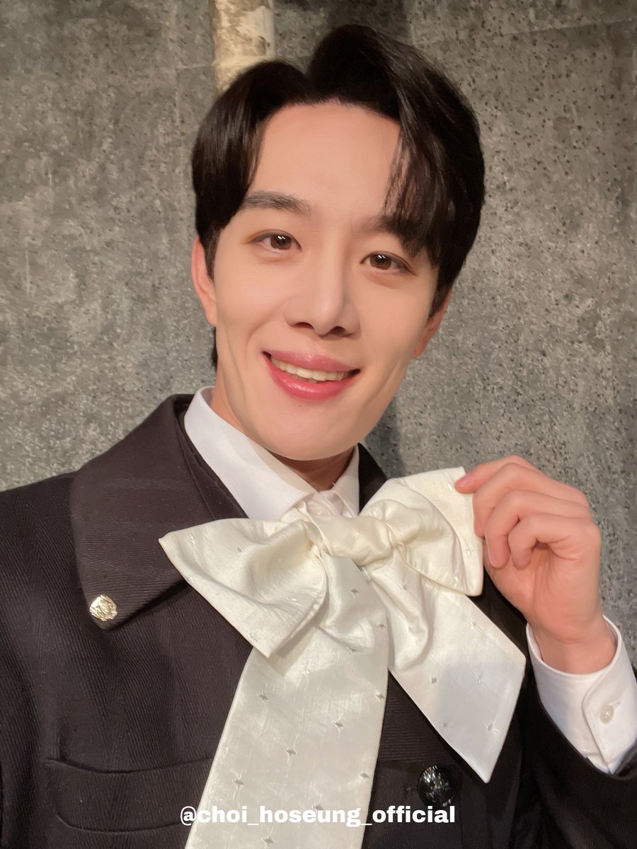 📷
세상에 이런 일이❗
크나우어 리본 x 호승 싱클레어 실존🔥

#최호승 #최호승배우님 #호승싱클레어