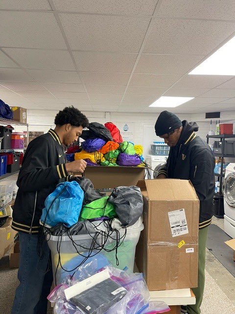 🚿 Join me in spreading love and kindness with <a href="/ShowerThePpl/">Shower The People</a>. They're on a mission to provide showers and essentials to those experiencing homelessness. Let's make a difference, one day at a time. <a href="/AnchorImpact/">Anchor Impact</a>