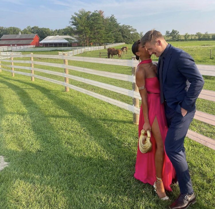 swirl_bwwm's tweet photo. Peter Finn &amp; Deborah Lynn👸🏾🤴🏼 A Haitian🖤+Irish man🤍=♥️ “If your love was all I had in this life, that would be enough until the end of time🌹”She said.
#whitemendatingblackwomen #blackwomendatingwhitemen #interracialcouple #luxury #luxurylifestyle #bwwm #wmbw #modeling #fashion https://t.co/BfZmFGY6RC