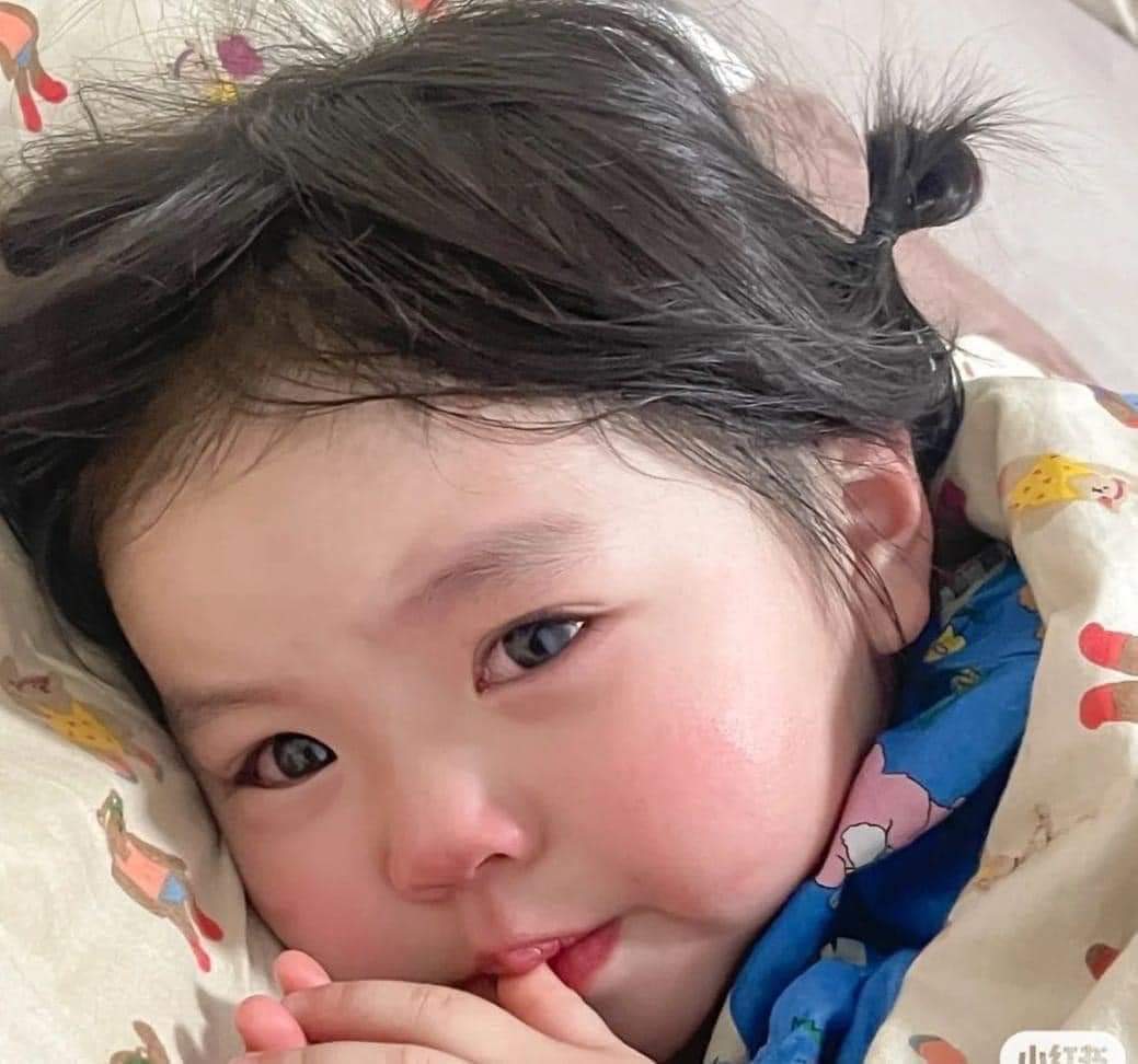 Yo, cuando me da un bajón emocional🥺