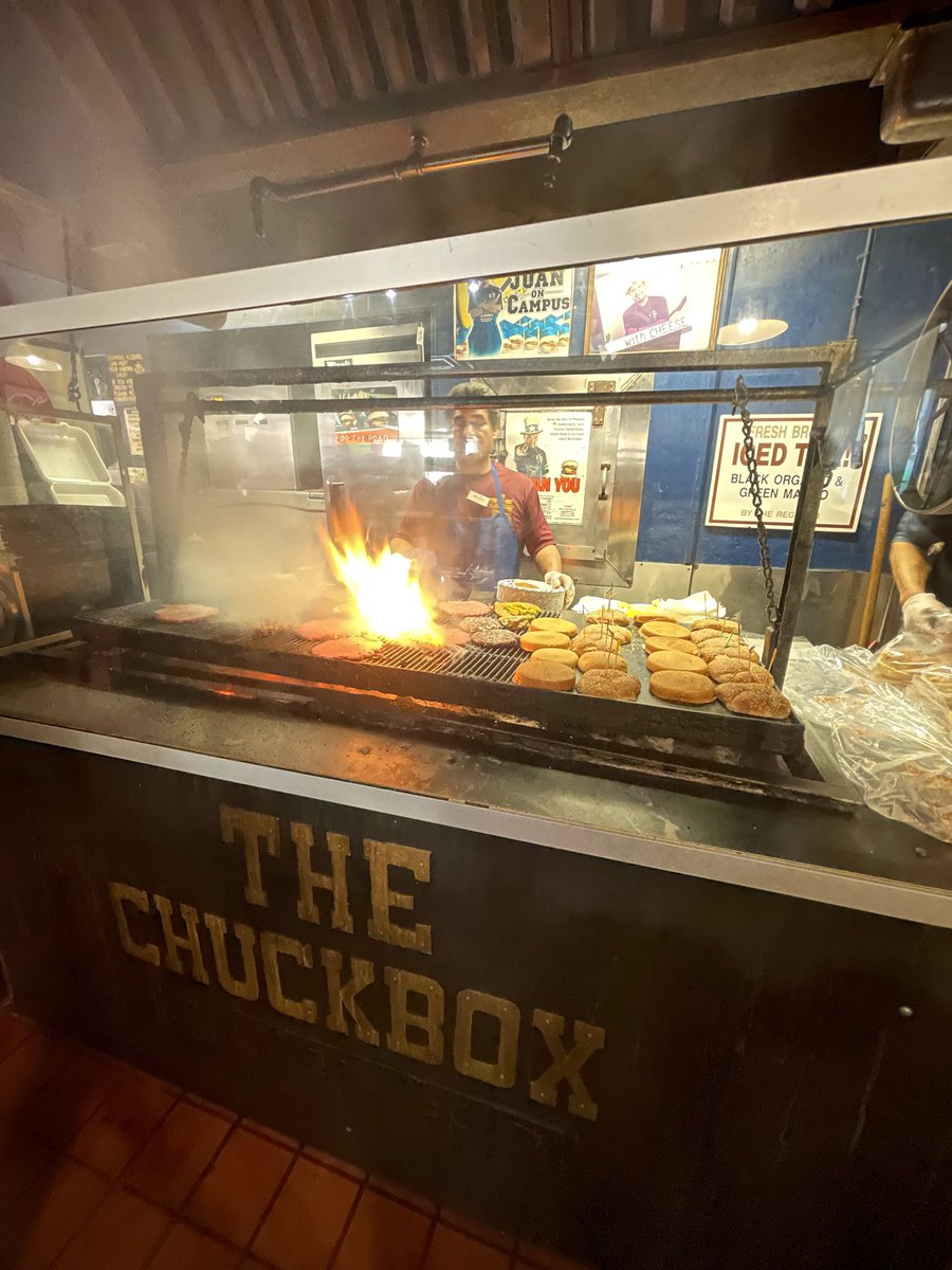 Vote for Chuckbox on <a href="/azcdining/">azcentral dining</a>’s Best Burger in Metro Phoenix bracket championship! Vote here (no paywall): azcentral.com/story/entertai… 🍔🐐 #TheChuckbox