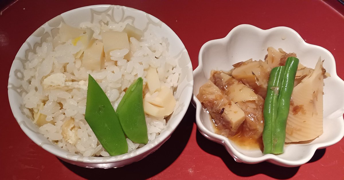 uminobon's tweet photo. ３月２８日定食お品書き
お刺身と揚げ物お品書き
千葉　石鯛　愛媛　桜鯛
刺身　かぶと焼き
たけのこ土佐煮　たけのこ焼き
たけのこ御飯
北寄貝とうるい柚子味噌がけ
海老と春野菜天ぷら https://t.co/oaQUFmWXQC