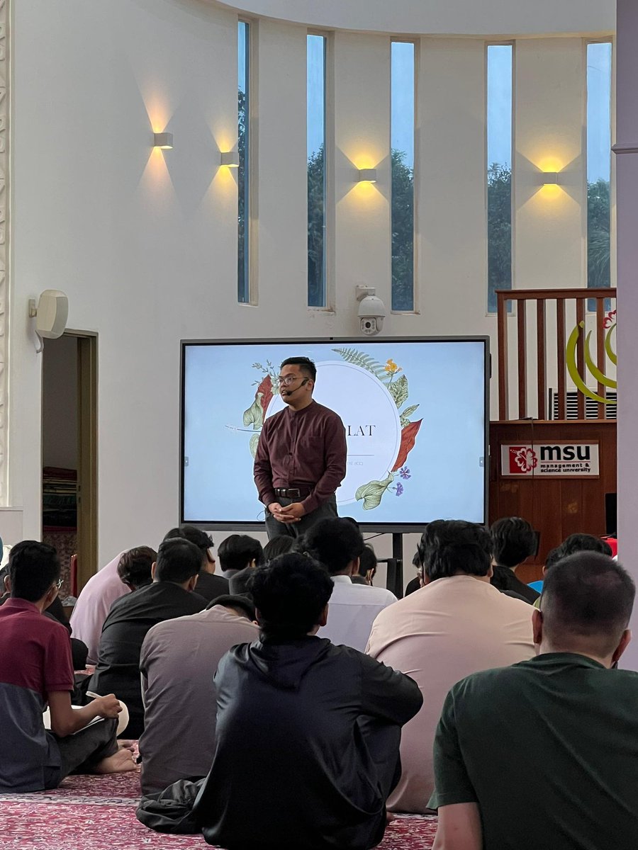 ICCMSU's tweet photo. On the 26/3/2024 there were sessions with Islamic Studies students for Program Mahasiswa Cemerlang (PMC). The sessions were Fiqh Solat and Tahsin Quran conducted by our Imams.
@MSUmalaysia 
@ICCMSU https://t.co/nCGufWH1yX