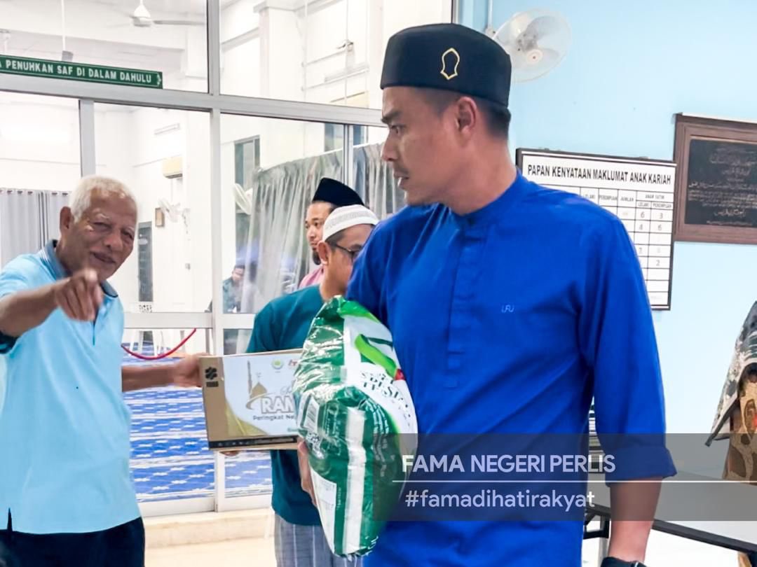 40 orang asnaf dari 5 buah kampung di bawah kariah Masjid Nurul Iman telah menerima sumbangan Kit Sentuhan Kasih Ramadan FAMA 1445H.

Masjid Nurul Iman adalah salah satu daripada 7 lokasi pelaksanaan Jelajah Sentuhan Kasih Ramadan FAMA 1445H ini di seluruh Malaysia.