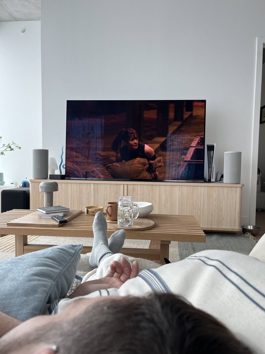 max & yos tweet media