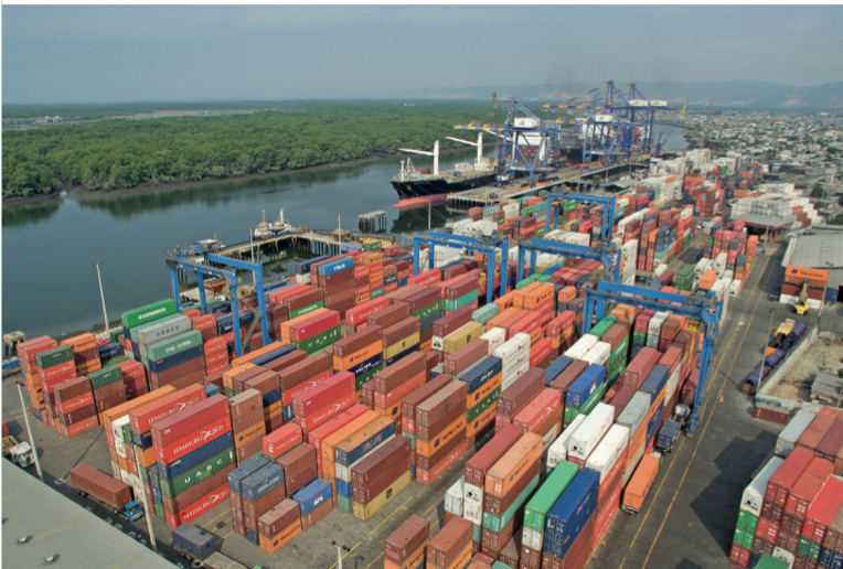 yandunfreddy's tweet photo. Guayaquil sufre una crisis importante de seguridad, su ubicación y contexto la vuelven vulnerable. El puerto principal del país, en donde se encuentra el complejo penitenciario más grande del país, y la hidrografía del Golfo, la hacen el blanco perfecto.
https://t.co/6Aw6CJOSXI https://t.co/tnOWhzLIyj