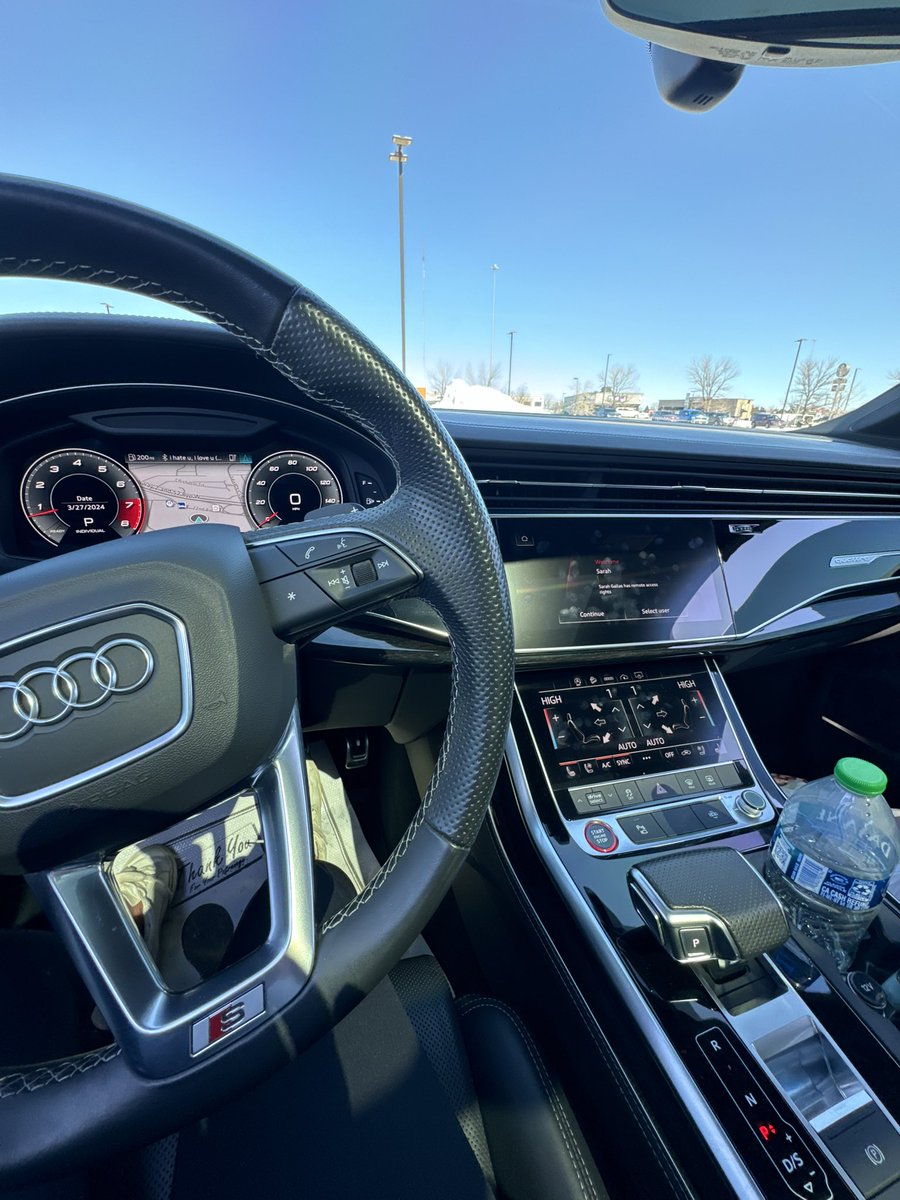 verysassymama's tweet photo. #SQ7 Got delivered today! LOVE my new @AudiOfficial !!! Feeling super special today! #wannarace 🔥🔥🔥 https://t.co/hyWDwdWiMZ