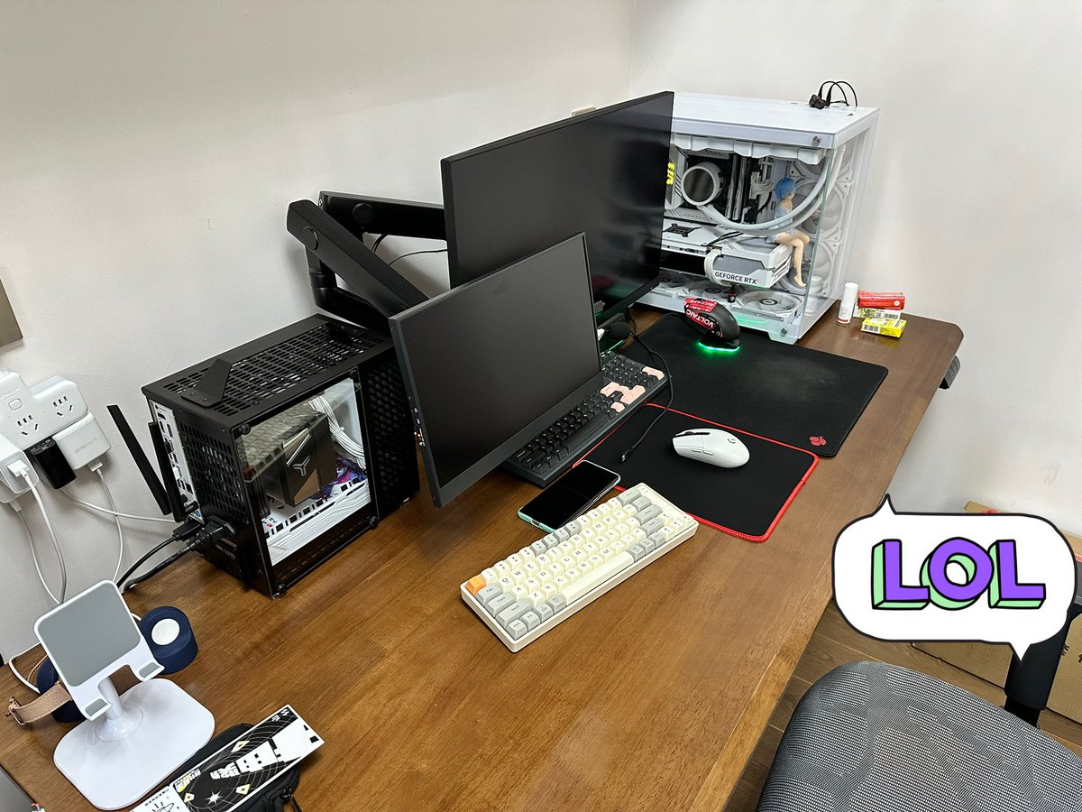 KSpencerEriri's tweet photo. Got the new one tiny ITX🤤 https://t.co/Oh3Bt7mG9O