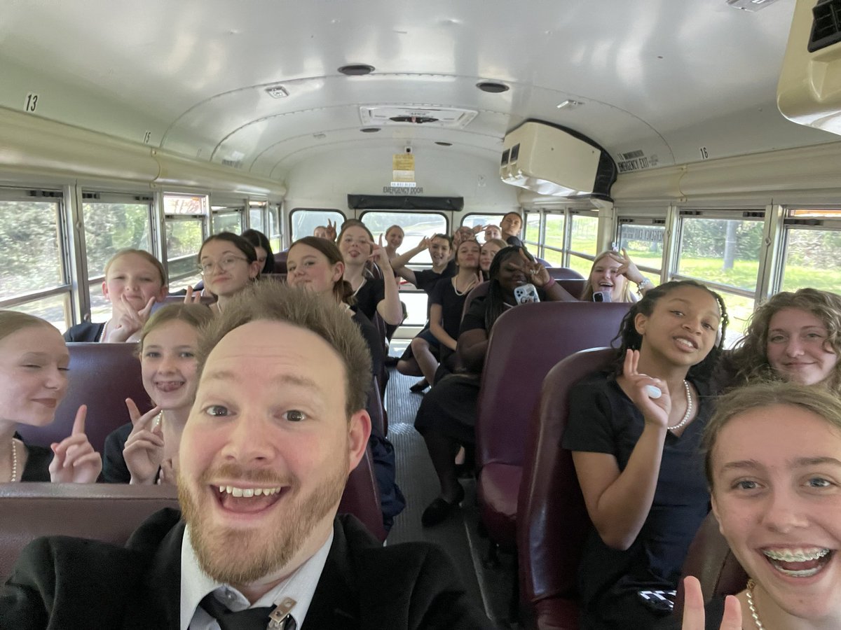 benoldchoir's tweet photo. Benold Choir earns Sweepstakes for Varsity Treble and Tenor-Bass Choir, and Concert Plaque for Bella Voce! @BenoldBMS @GeorgetownISD @GISDFineArts https://t.co/eHGOF5GDft