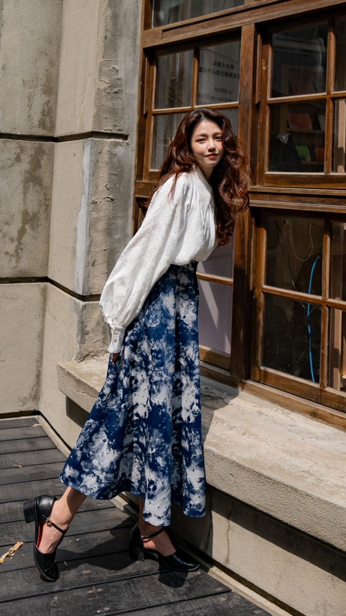 今週土曜新作《これはとても古い歌》 シノワズリジャガードブラウス