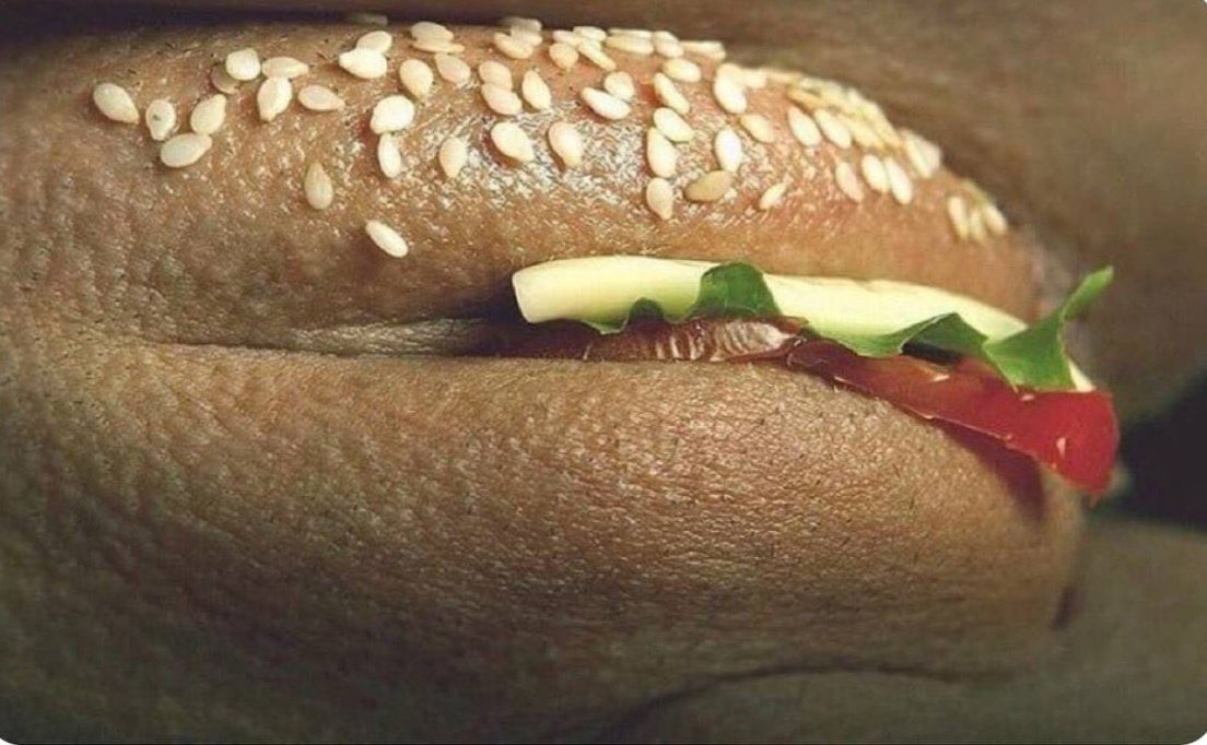 bhamaro_'s tweet photo. Do you want to eat this burger?😋🙈 #burger #Food #health https://t.co/k2Jkxa4ibV