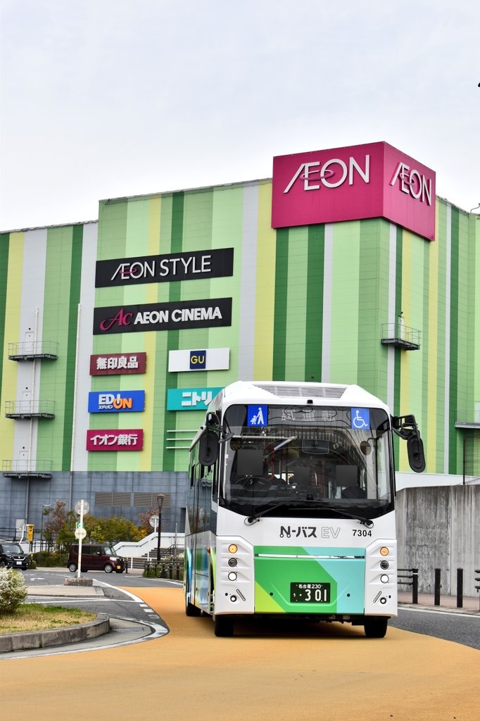 Kikanryu_2290's tweet photo. 2024/3/28  長久手市N-バス
7304【名古屋】BYD J6 2.0
試運転

4月1日頃からN-バスEV車両の運行が開始することになり、お披露目会が市役所バス停にて開催されました。
式典後に、市役所⇔長久手古戦場駅区間の体験乗車が行われました。
また、N-バスの新旧車両の2ショットも撮ることができました。 https://t.co/7mUsFi47kI