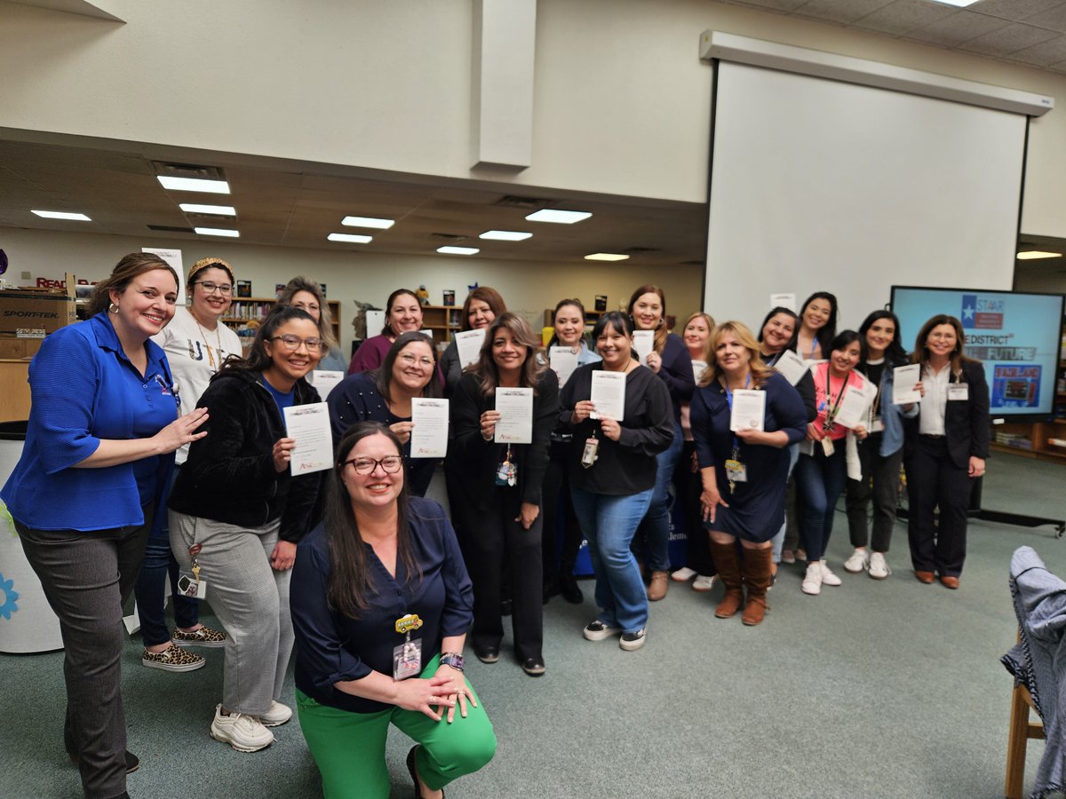 Today our Teachers received a special recognition/note from @YsletaISD @_IreneAhumada for showing student growth in the areas of Reading and Math! Congratulations! Your dedication to advancing student success is truly remarkable. @SagelandMicro @AVillanueva_AP @MicaelaMoncada3