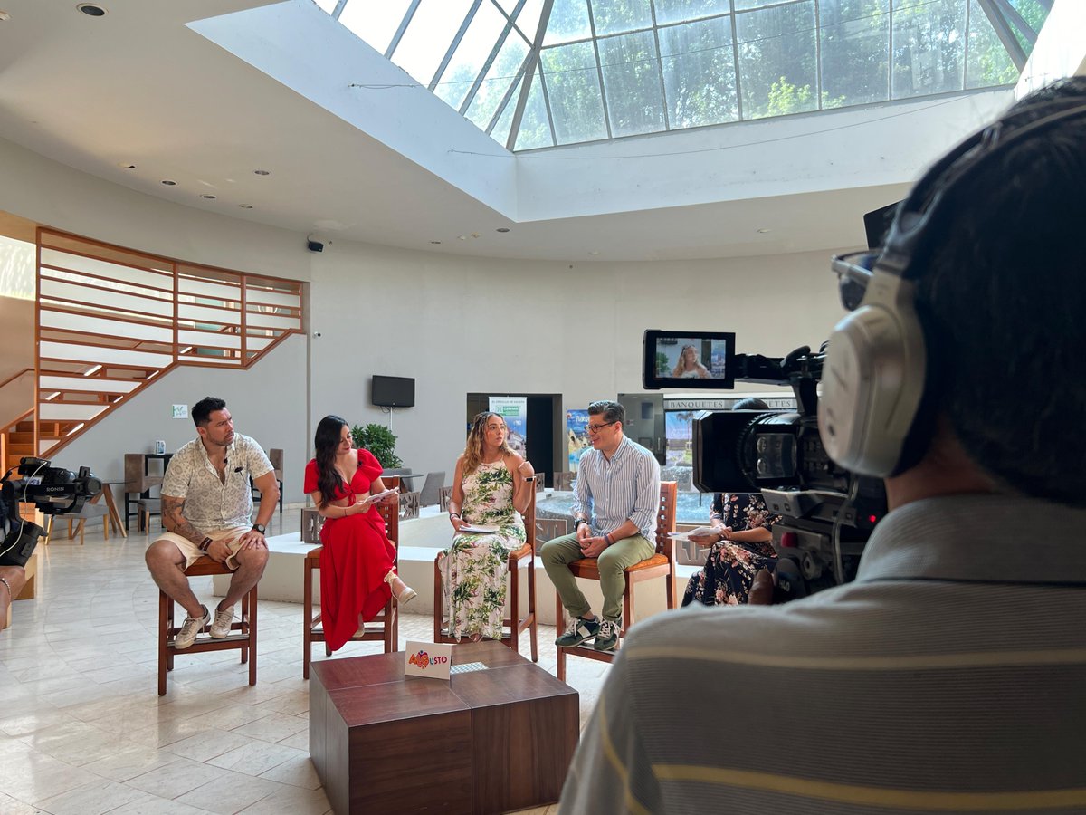TVMASVeracruz's tweet photo. 📣 Les esperamos este jueves 28 de marzo en #AlGusto, les presentaremos un programa especial grabado en el #HotelGamma #Xalapa

¡No se lo pierdan! a las 🕘 9:00 hrs. por la señal de TVMÁS Canal 26.1 📺 y facebook live 📱💻. https://t.co/zaZ2ByXNY2