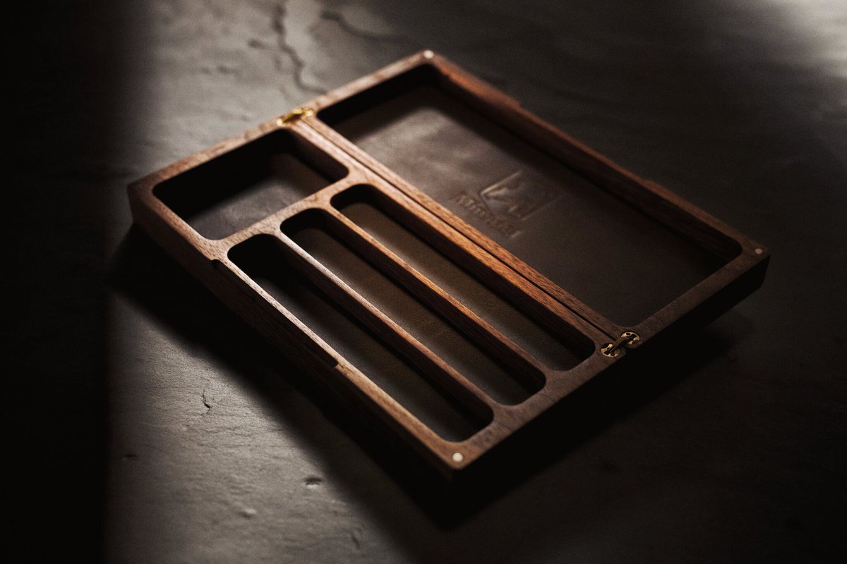 MinstrelStore's tweet photo. Harmony Dice Box in Walnut https://t.co/DhpNXWJc1q
