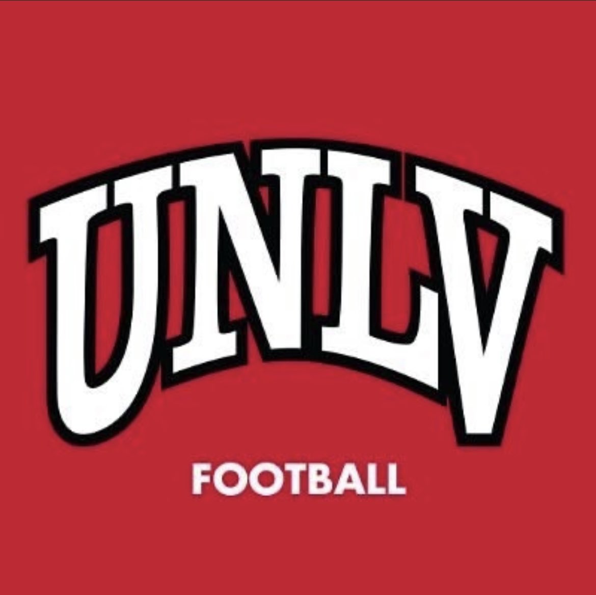 rrdarius_'s tweet image. Blessed to receive my first offer to the University of Las Vegas. Go rebels 🔴⚪️
@__coachtim