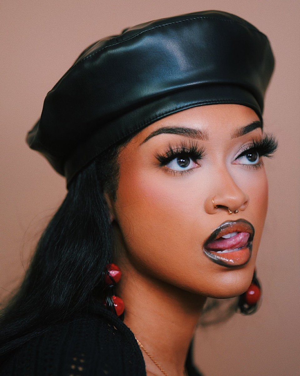 Grandzaddy Bri 👽 Smartistabeauty tweet media