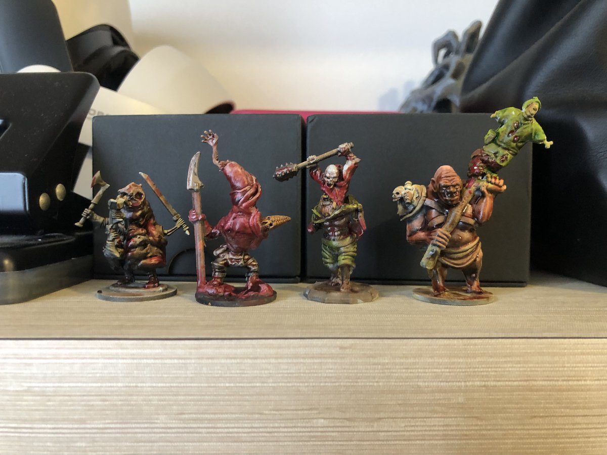 Here's some of the kitbashed members from my Carnival of Chaos for Mordheim! From left to right we got Da Chubster, Handyman, Skullsplitter and Le Count.