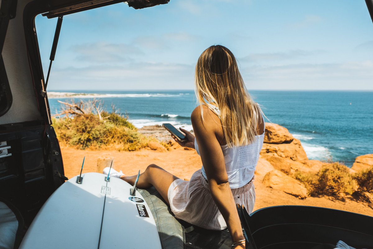 surfing_wa's tweet photo. Getting away this Easter long weekend, then please keep your eyes on the road ahead &amp; arrive at your destination safely! We can all help to keep out roads safer by ditching the distractions &amp; leaving our phones alone when behind the wheel. ���⚠️📵⚠️📵⚠️📵⚠️📵⚠️📵
#NoTxtNoWrecks https://t.co/3wWUh3JAXw