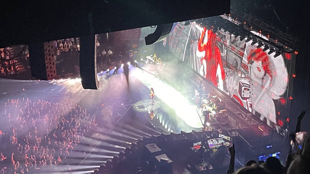 bxflo_'s tweet image. Olivia Rodrigo c’était bien 👍