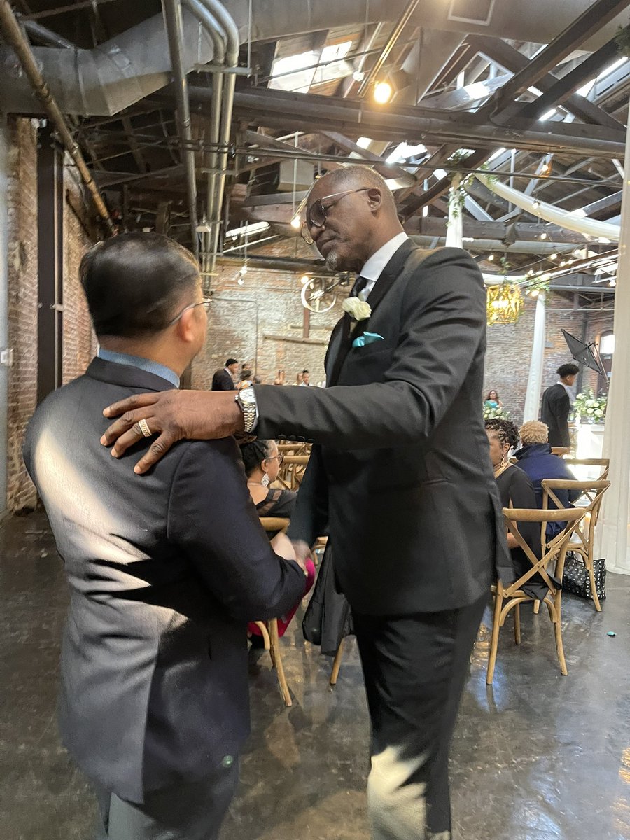 @ATLHawks @CrownRoyal @DWilkins21 Mr. Wilkins is one of only a handful of individuals i admire and respect because of who he is as a person, on and off the court -- a champion and a man among men. I love, man! @DWilkins21