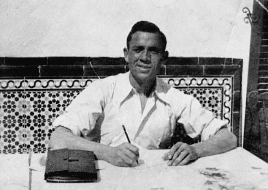 Miguel Hernández no 'murió' hace 82 años. A Miguel Hernández le asesinaron el 28 de marzo de 1942 en Alicante, en una prisión franquista, por defender la democracia y la libertad (una palabra tan distorsionada por algunos actualmente).