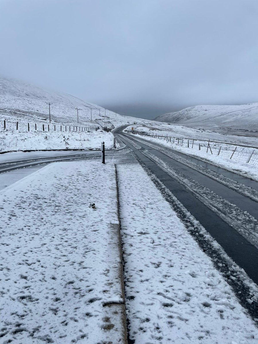 Following a spell of snow in the Mournes, Police are urging any motorists that are intending to travel on the Mountain Road areas around Spelga to take extra caution this morning, the road remains passable with care however we would advise that an alternative route is taken.