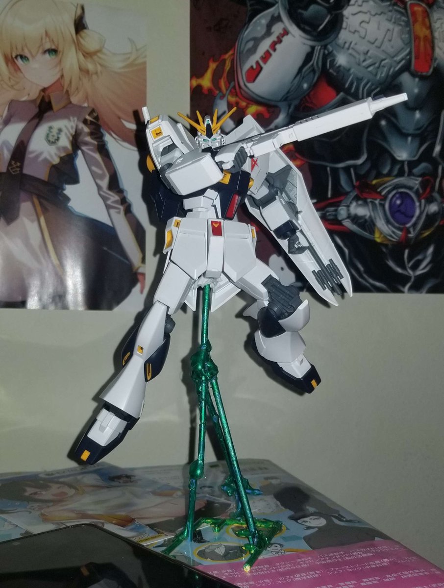 suddenly I felt really don't want to waste something, 
and I feel very lazy to go outside, 
then i tried make the action base from the leftover of build Aerial before, a bit messy but still able to make my ν float
