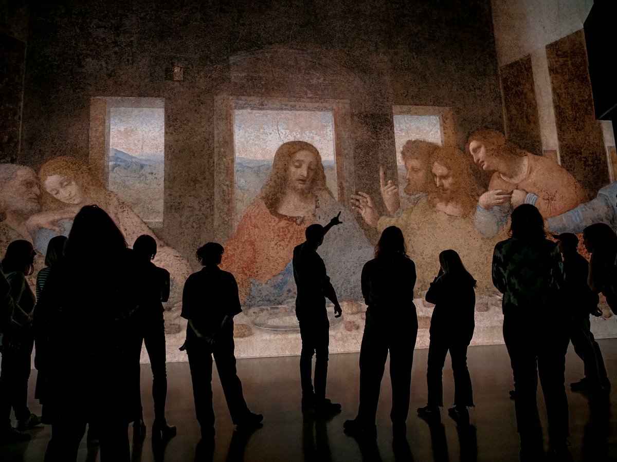 Today 5:30PM you can immerse yourself virtually in Leonardo da Vinci’s masterpiece “The Last Supper”. Explore the painting in 360 degrees from different angles and perspectives. For more info: ars.electronica.art/center/en/even…