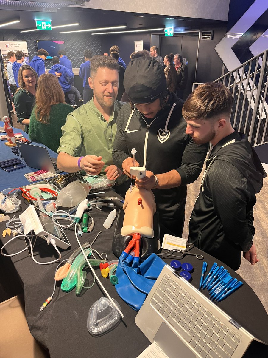 @LAPSCareers Ahead of the game event, @NHSHEE_SEast attended and had a speaking slot to discuss the impact health professionals have on professional football players, thank you @_andreassonny and @TobiSho_ for sharing your experiences. #football2AHP #healthcareers @SpursOfficial