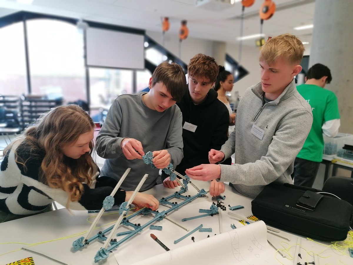 We had a great day meeting applicants at the @sheffielduni Offer Holder Day last weekend. Thanks for visiting Civil & Structural Engineering at Sheffield, we hope you enjoyed building bridges & look forward to seeing you in September