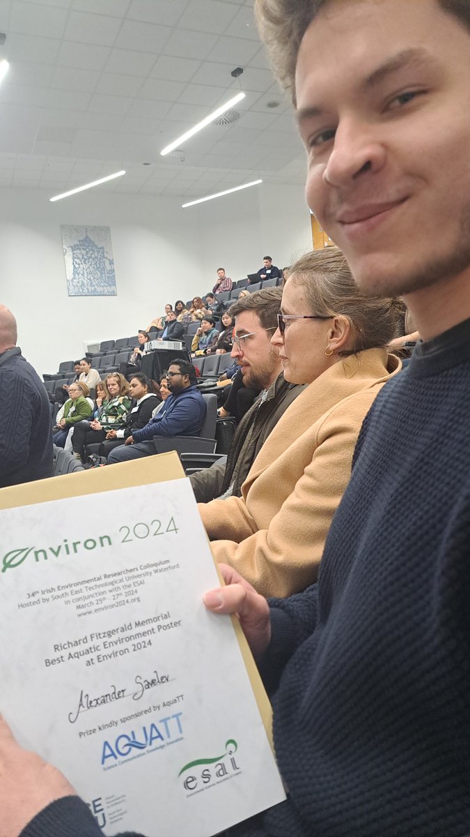 Huge congratulations to our PhD student @alexavelev for winning best aquatic poster at #ENVIRON2024 
His poster was based on the detection of PMT chemicals in environmental samples
