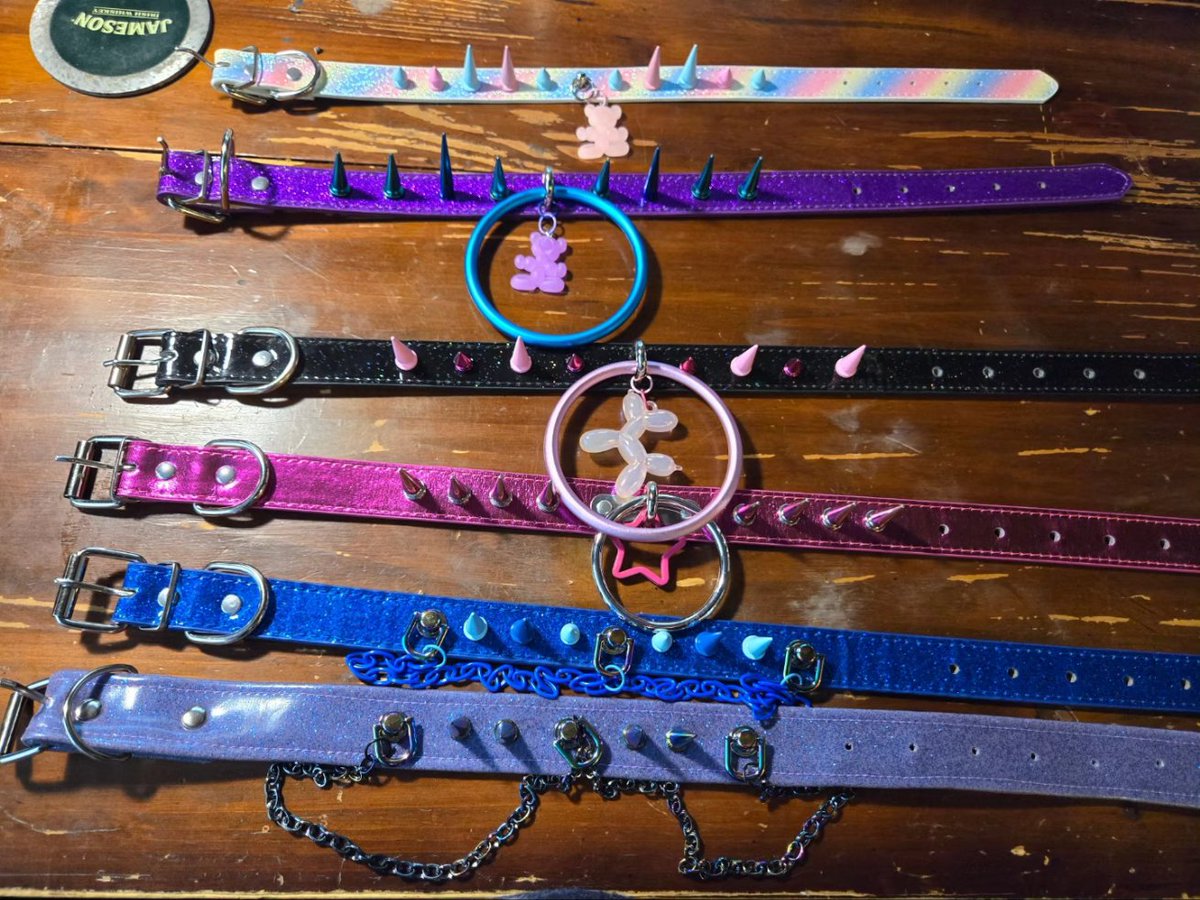 NebNov3's tweet photo. New Drop!

Pastel goth, clowncore spiked choker collars!!
Pastel 13-16in
Glitter ones (black, purple, blue)- 13-17.5in
Metallic pink- 14-18in
Light purple with chain- 13-18in
$85 each shipped! https://t.co/23zLMlIPbf