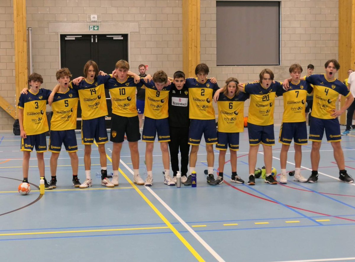 Vacatures trainer/coach handbal voor damesploeg liga en U18 bij Handbalclub Roeselare seizoen 2024-2025.
 
In Roeselare zijn we op zoek naar 2 gemotiveerde trainers/coaches voor het volgende seizoen. 

Heb je interesse? Neem dan contact op met secretariaat@handbalroeselare.be