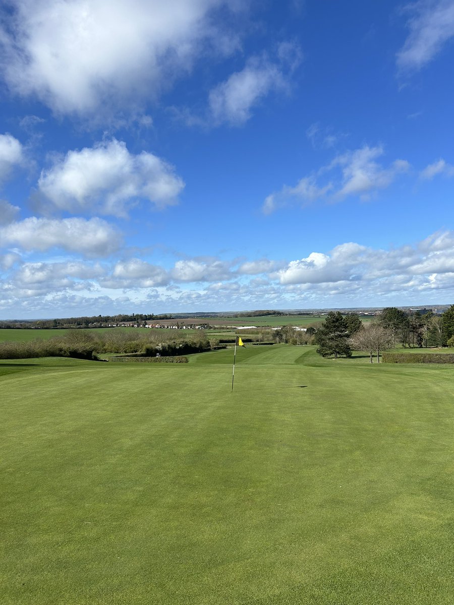 Chilly on the hill up at <a href="/gogmagog_golf/">The Gog Magog G.C.</a> this morning <a href="/GogMagogTeam/">Gog Magog Estates Team</a>