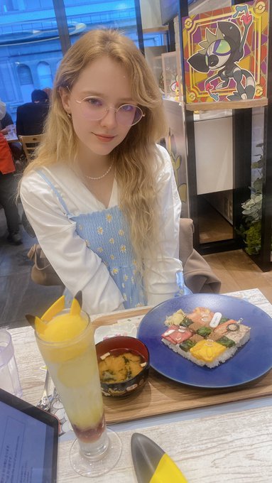 Twitterのコスプレ画像32