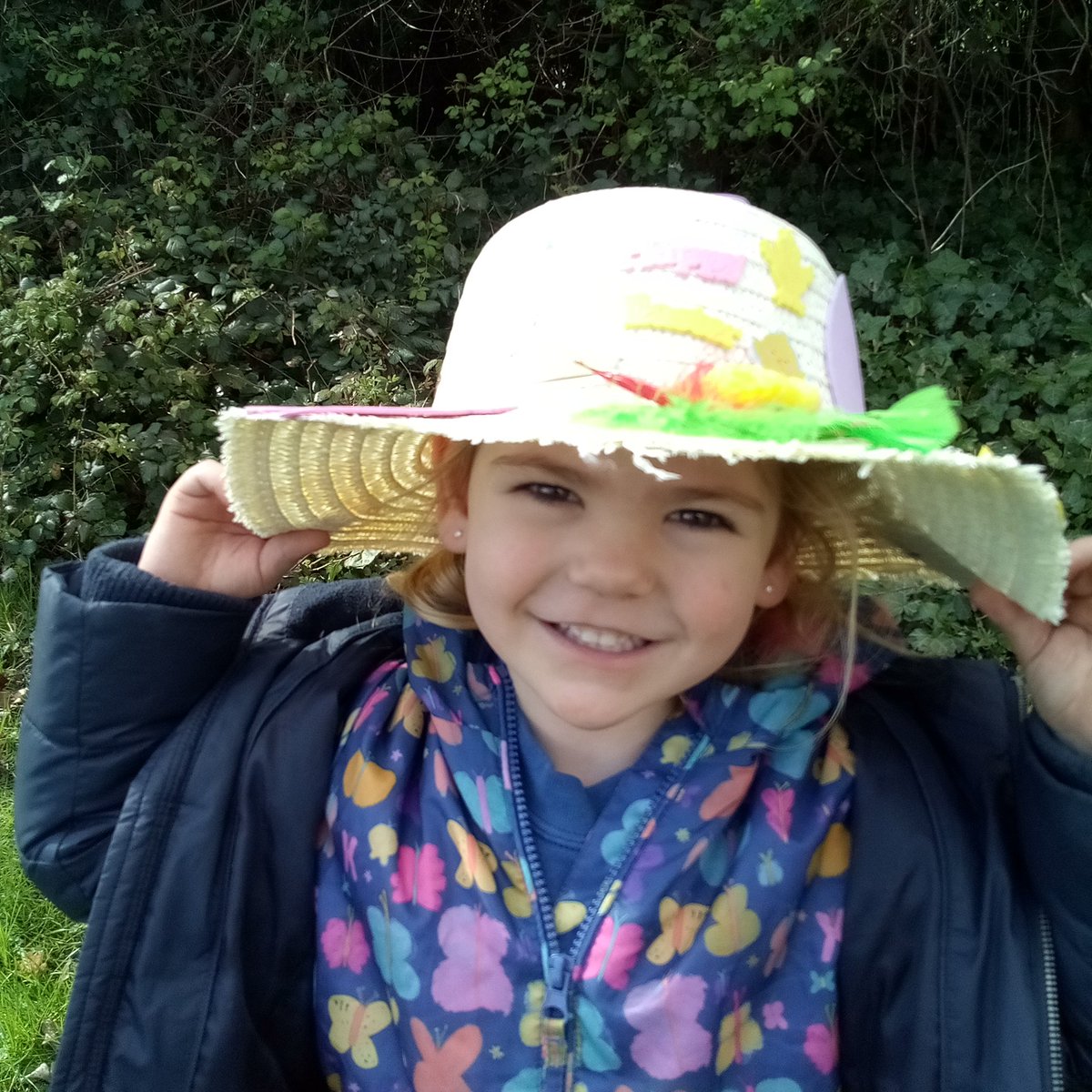 Club_Treehouse's tweet photo. Happy Easter!
Our Langham Treehouse Club decorated their Easter bonnets and used different tools to make Easter pictures.
The children also collected lots of foliage from outside during forest school and used this to decorate nature Easter Eggs

#easter #eyfs #preschoolers https://t.co/0uVKYGVfGM