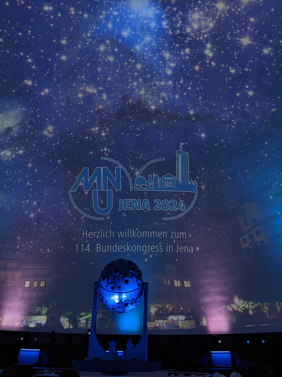 Microverse goes #Education! At the #MNU Federal Congress in #Jena, our Microverse education team presented a talk on 'Immersive Learning Experiences in the Planetarium' providing #teachers with insights on integrating #microbe-related topics into their lessons @NucleusJena