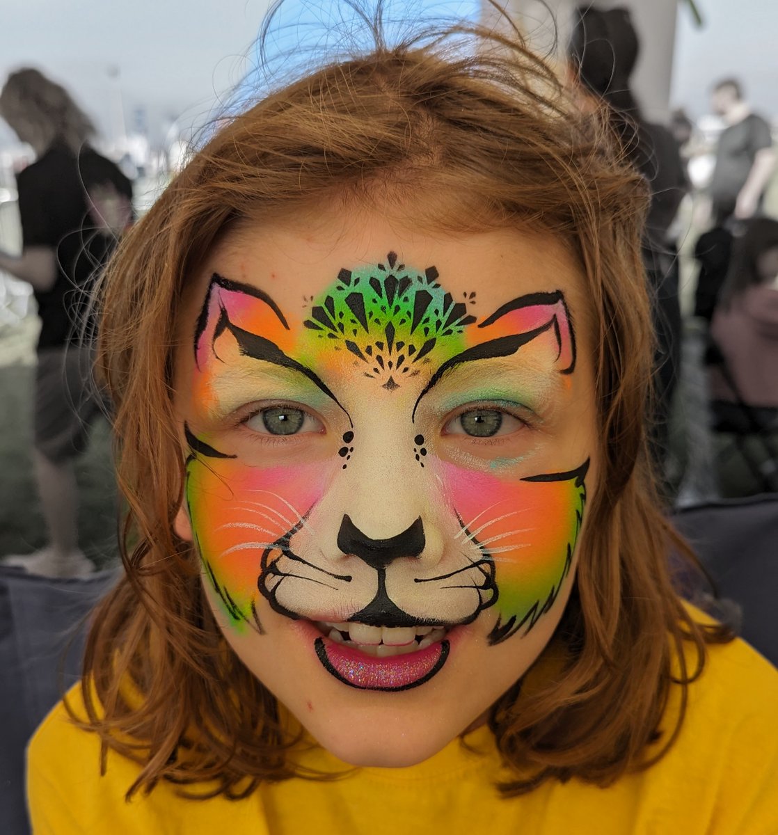 Join us at Paisley Central Library for a morning with face painter Dawn Cuthbertson and some story times! 📚 Wed 10 April 10 – 11.30 For children aged 3+ years. Event is free. No need to book, just drop in! For more Easter Holiday Activities click here👉bit.ly/43yz8wv