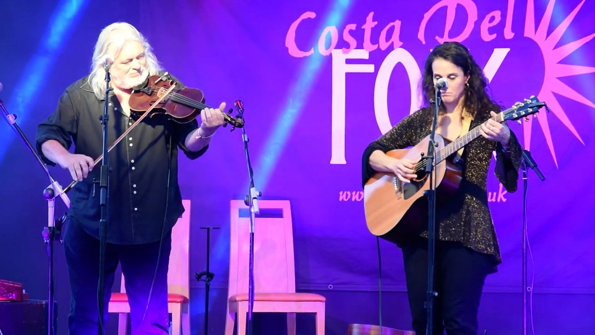 Costa Festival Ibiza - Flossie Malavialle ✨️🎶 As always we are so fortunate to have Flossie return to Costa Festival Ibiza. Check out Flossie and Phil Beer performing ‘Morning Informs’. Let us know in the comments below if you were there!👇 facebook.com/costadelfolk/v…