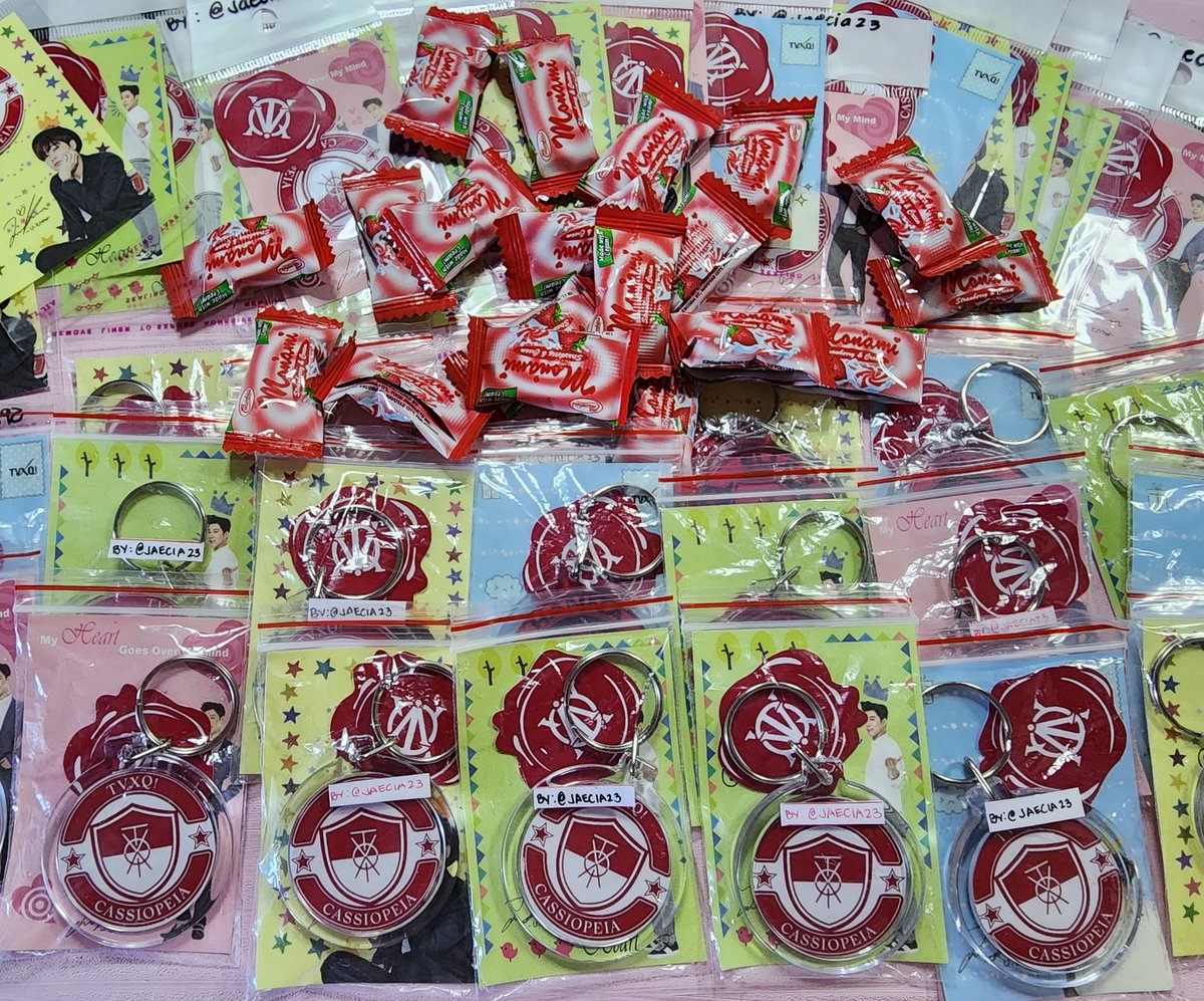 FREE GIVEAWAY FOR #tvxqinjkt Loc: TBA please RT & like ❤️ Fan support by: @Jaecia23 keychain, stickers, candies from the Philippines❤️❤️ #tvxqinjakarta #freebies #tvxq20&2injkt #20&2 #TVXQ