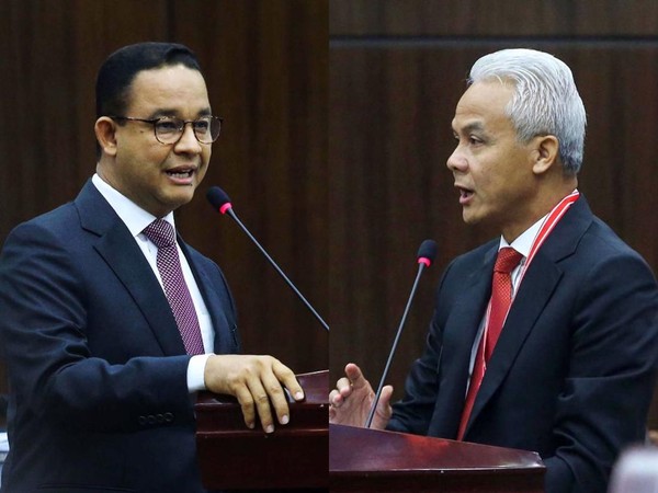 Didepan Majelis Hakim Konstitusi dua orang ini (<a href="/aniesbaswedan/">Anies Rasyid Baswedan</a> &amp; <a href="/ganjarpranowo/">Ganjar Pranowo</a> ) menyampaikan narasi yg menurut saya melecehkan sekaligus mendikte MK. Dengan mengkritisi Produk Putusan MK sebagai penyelundupan hukum, disisi lain menggiring opini seolah-olah permohonan mereka..