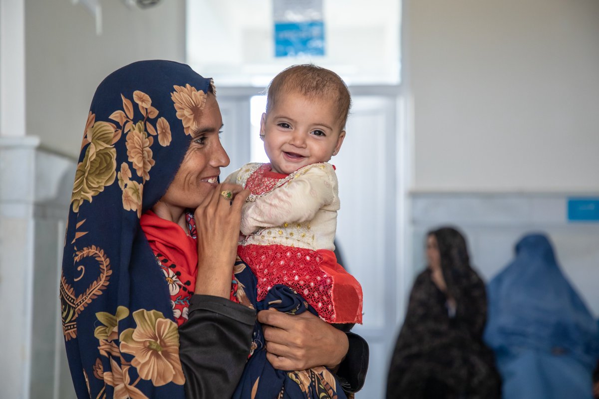 Right from pregnancy, mothers & babies are connected. Healthy mothers = healthy babies. Thanks to Kirk Humanitarian, 100 million tablets of micronutrient supplements are on their way to help 500,000 pregnant women get the nutrients they & their babies need to survive & thrive.