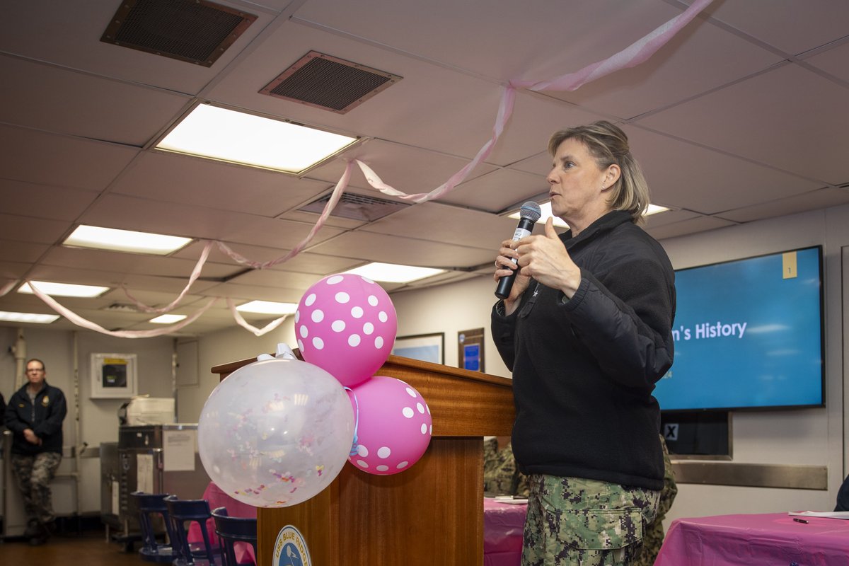 Sailors assigned to both U.S. 7th Fleet and USS Blue Ridge (LCC-19) participate in a Women's History Month observance.

#ForgedByTheSea | #WomensHistoryMonth https://t.co/QSuZnPuwdr