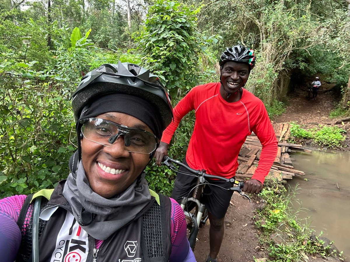 Life is a beautiful ride. 🚲 Let the wind in your hair and the road beneath your wheels lead you to new adventures. #BikeLife #PedalPower #AdventureAwaits